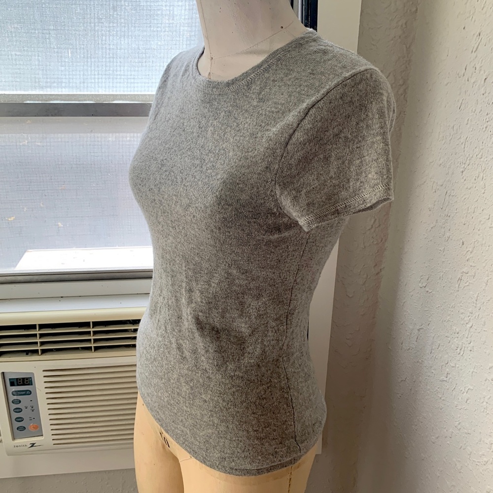 100% Cashmere Short Sleeve SS Gray Grey Sweater Tee Top//Small to Medium